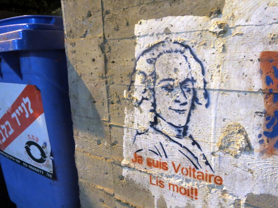 "Je suis Voltaire - Lis moi!"- Tel-Aviv, Israël 