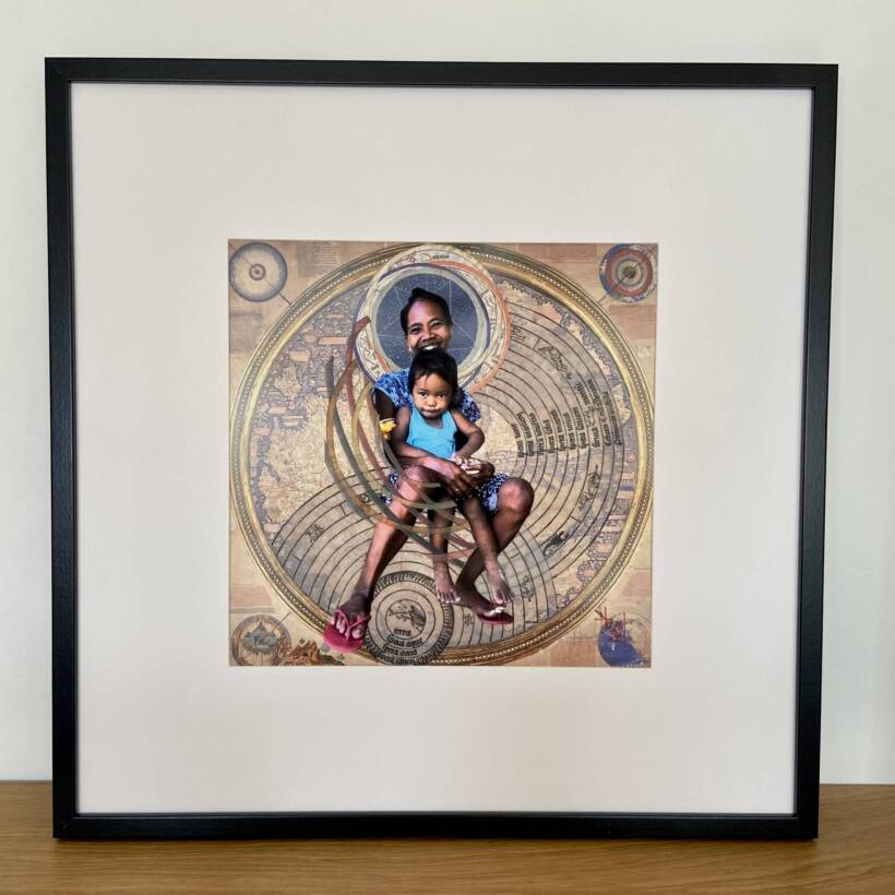 Tondo – Mère à l’enfant/ Tagbanua – oeuvre originale – collage sur papier – Encadrement sous-verre, 52 x 52 cm