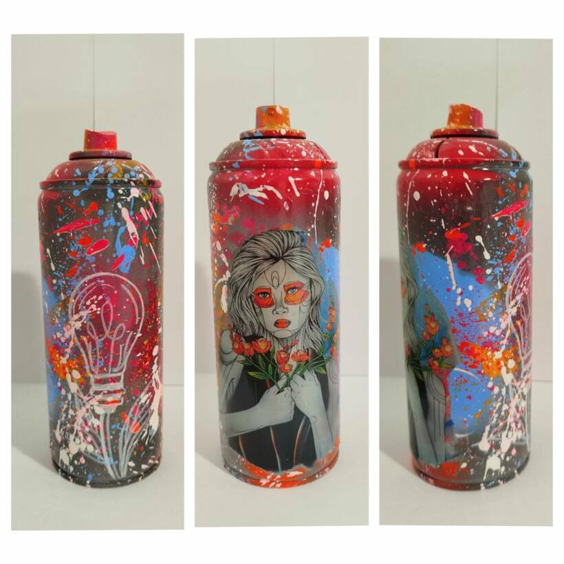 Caro Graffiti – Can #3 – Peinture  et encre permanente sur bombe aérosol – 19 x 6 cm – 2024